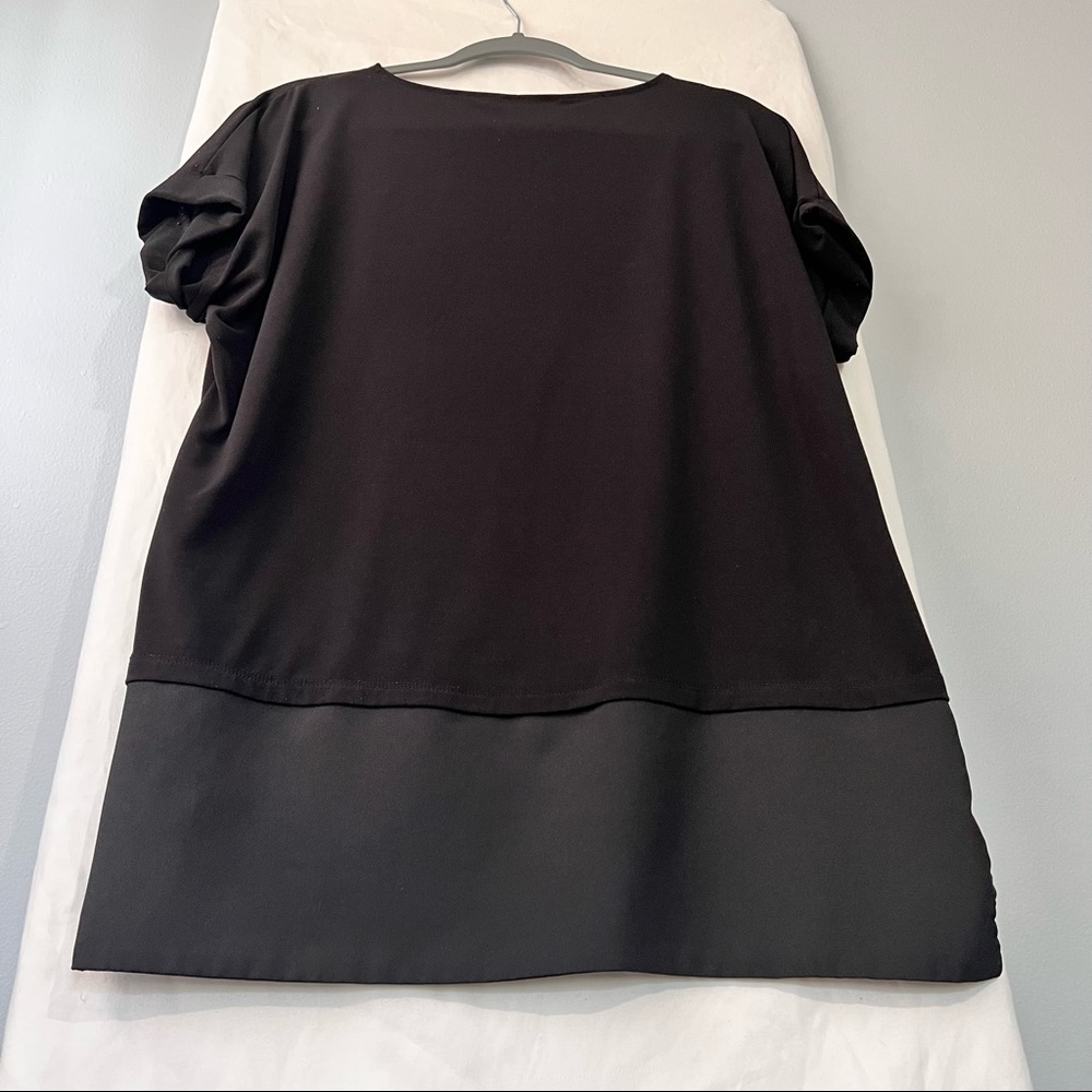 Calvin Klein Black Tunic Style Top Women’s Size Medium - Picture 4 of 5